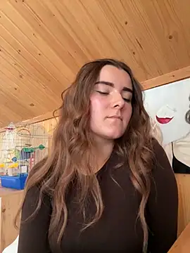 Snapshot of mewKate chatting on October 2025 12:30:02 PM mewKate online show from October 2025 12:30:02 PM