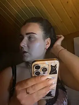 mewKate online show from May 2026 06:07:02 PM