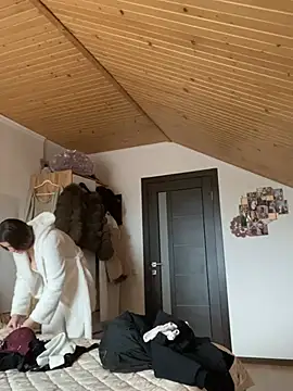 mewKate online show from March 2026 03:02:01 PM