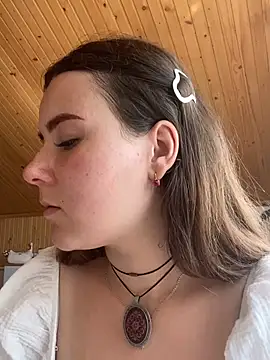 mewKate online show from June 2026 12:58:01 PM