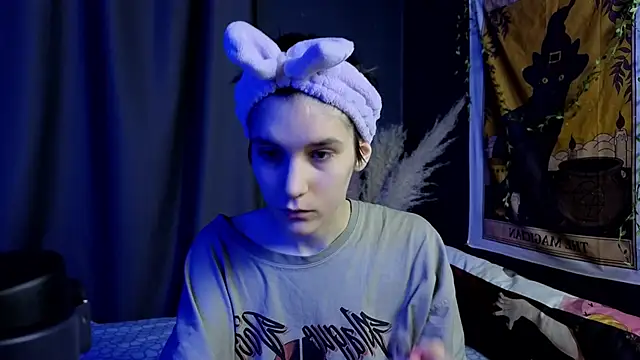 Hyeon Jin online show from February 2025 08:42:02 PM