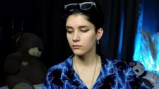 Hyeon Jin online show from March 2025 05:18:01 PM