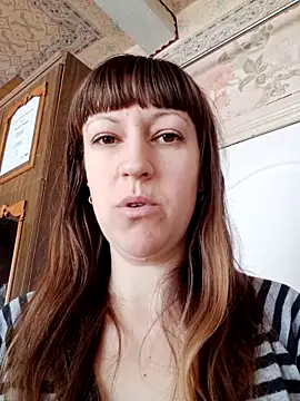 Snapshot of Calibers2932 chatting on February 2026 10:13:02 AM Calibers2932 online show from February 2026 10:13:02 AM