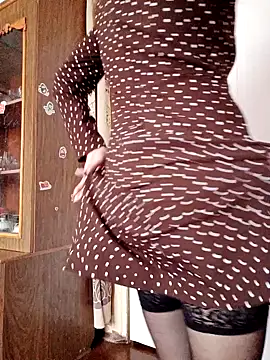 Snapshot of Calibers2932 chatting on February 2026 09:05:02 AM Calibers2932 online show from February 2026 09:05:02 AM