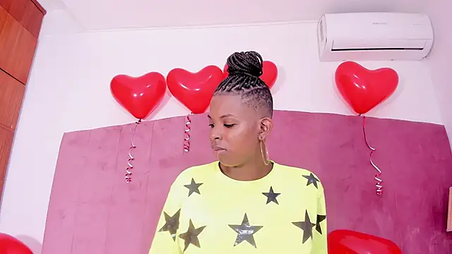 Bonnie 30  online show from February 2025 10:26:01 PM