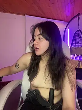 Camila pinkk online show from February 2026 03:01:01 PM