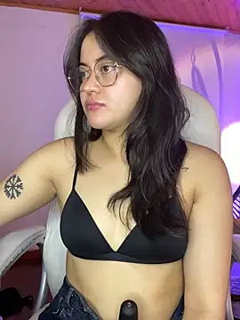 Snapshot of Camila_pinkk chatting on May 2026 02:12:02 PM Camila pinkk online show from May 2026 02:12:02 PM