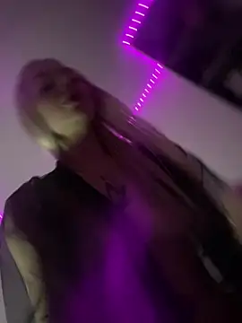 Snapshot of Sashamrr chatting on January 2025 12:48:02 AM Sashamrr online show from January 2025 12:48:02 AM