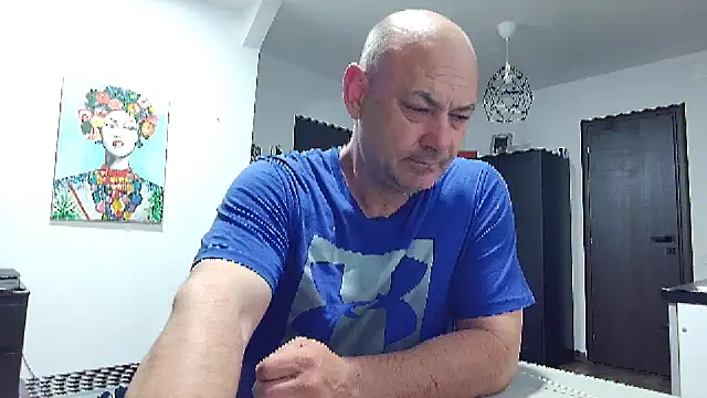 adryanyou46 online show from April 2026 08:18:01 PM