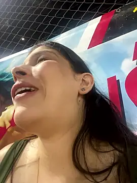 Snapshot of MilaRux chatting on October 2025 01:48:04 AM MilaRux online show from October 2025 01:48:04 AM