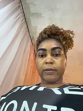 Aliana Ross online show from November 2025 12:28:01 PM