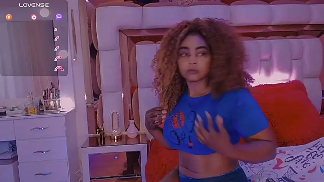 Aliana Ross online show from November 2025 09:30:02 AM