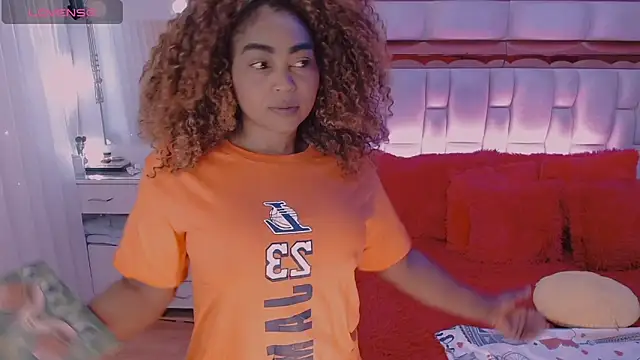 Aliana Ross online show from November 2025 11:42:01 AM