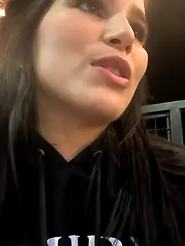 the queen of street online show from March 2026 03:18:02 AM