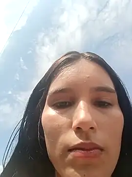 the queen of street online show from November 2025 06:45:01 PM