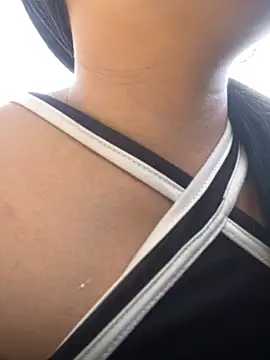 the queen of street online show from February 2026 06:41:01 PM