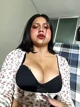 Adrianisx online show from March 2025 04:52:01 AM
