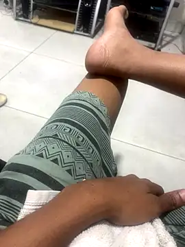 Snapshot of Daeauthi chatting on November 2025 12:43:02 AM Daeauthi online show from November 2025 12:43:02 AM