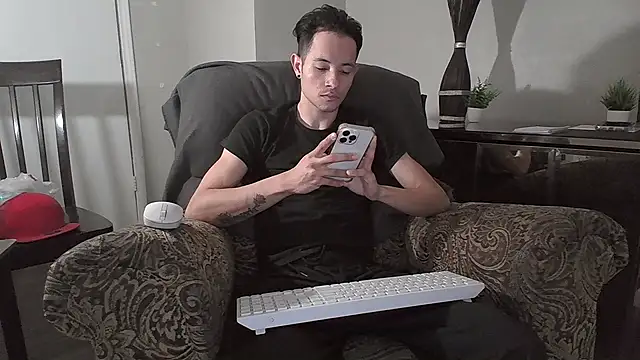 azzel19 online show from January 2025 01:26:02 AM