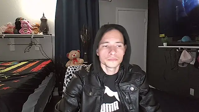 azzel19 online show from January 2025 10:46:02 PM