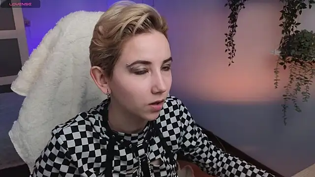 Aurora First online show from February 2025 02:50:02 PM