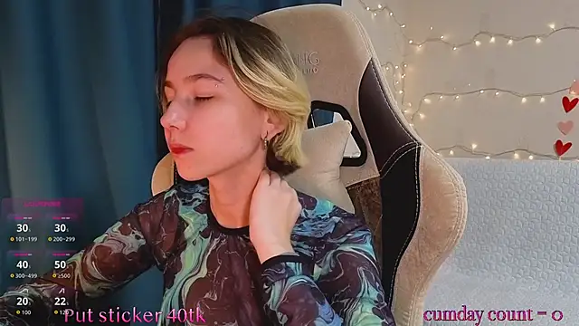 Aurora First online show from October 2025 05:02:01 PM