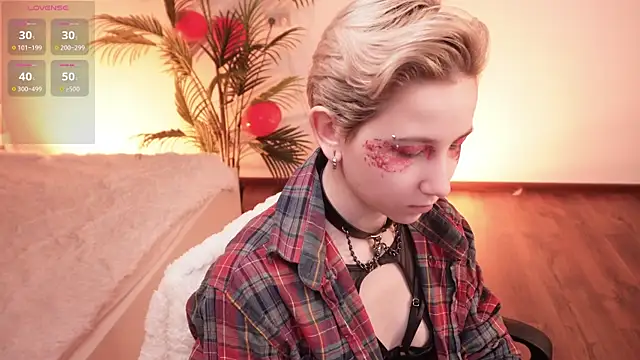 Aurora First online show from February 2025 03:00:01 PM