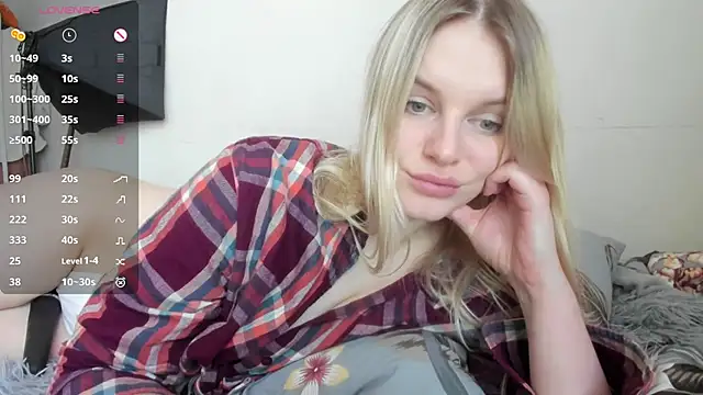 shiny bunnyyy online show from January 2025 08:39:02 AM