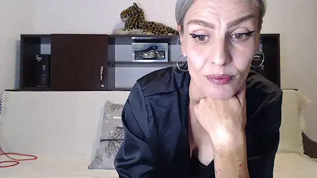 Snapshot of AshlineKatte chatting on September 2025 02:56:02 PM AshlineKatte online show from September 2025 02:56:02 PM