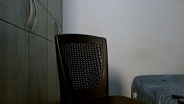 lonelydick2002 online show from February 2026 05:06:01 AM