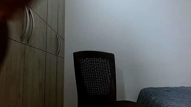 lonelydick2002 online show from September 2025 09:27:02 AM