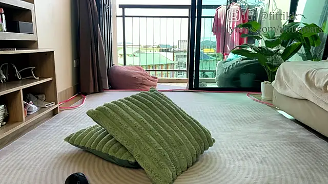 YourMarsLove online show from September 2025 01:33:01 AM