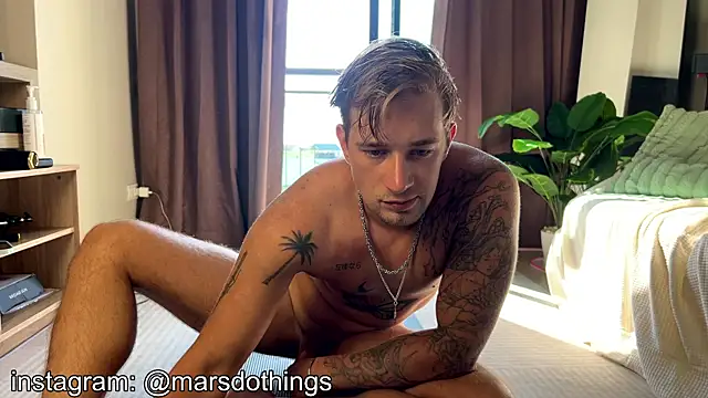 YourMarsLove online show from November 2025 02:12:02 AM