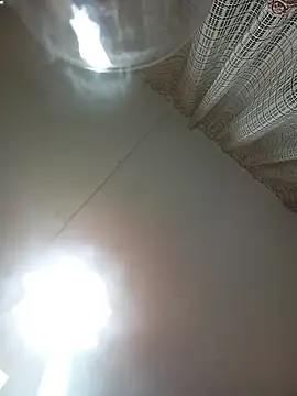 Lauren Amabel online show from April 2026 05:08:01 PM