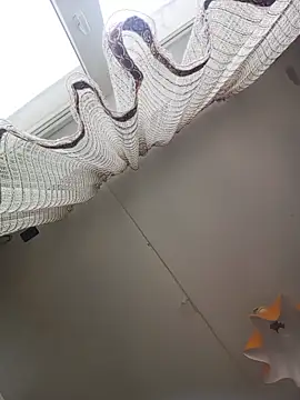 Lauren Amabel online show from March 2026 10:15:01 AM