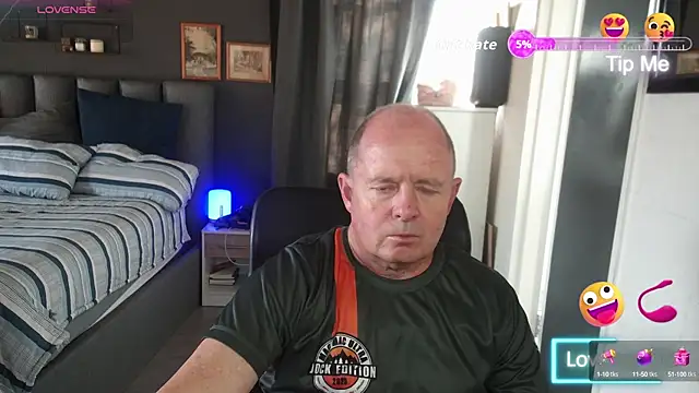 boeslaboes1 online show from September 2025 05:45:02 AM