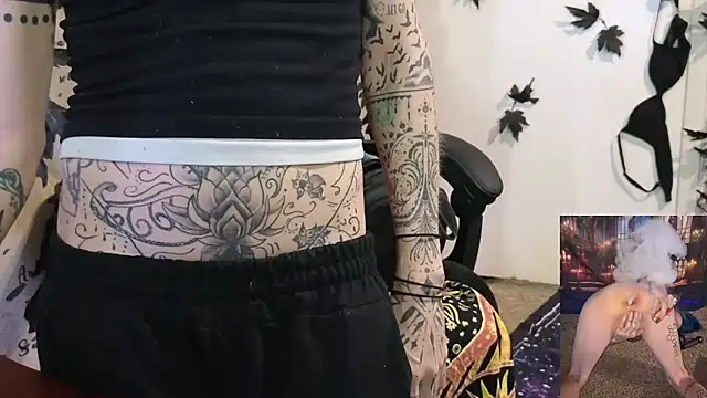 Snapshot of trashbrat chatting on October 2025 07:07:01 AM trashbrat online show from October 2025 07:07:01 AM