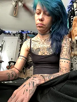 Snapshot of trashbrat chatting on October 2025 07:49:01 PM trashbrat online show from October 2025 07:49:01 PM