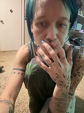 trashbrat online show from November 2025 01:43:02 AM