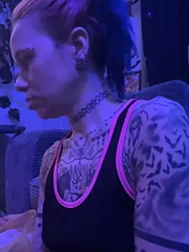 trashbrat online show from April 2026 08:28:01 AM