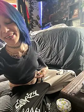 trashbrat online show from April 2026 08:26:02 PM