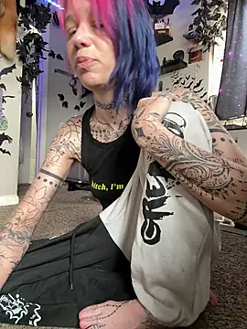 trashbrat online show from May 2026 07:58:02 PM