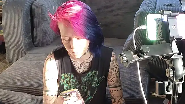 trashbrat online show from March 2026 11:15:02 PM