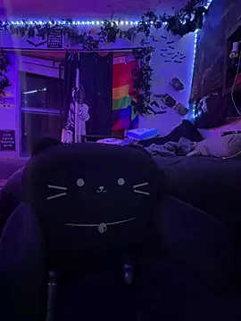 Snapshot of trashbrat chatting on June 2026 06:52:02 AM trashbrat online show from June 2026 06:52:02 AM