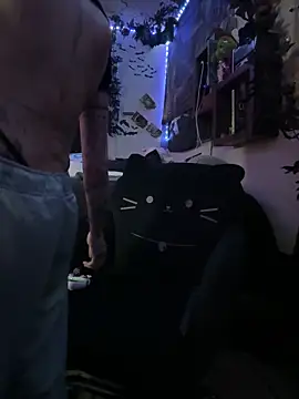 Snapshot of trashbrat chatting on June 2026 03:16:02 AM trashbrat online show from June 2026 03:16:02 AM