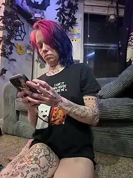 trashbrat online show from May 2026 09:31:02 AM