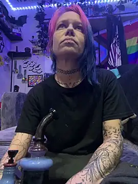 trashbrat online show from May 2026 01:32:01 AM
