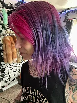 Snapshot of trashbrat chatting on July 2026 01:51:01 PM trashbrat online show from July 2026 01:51:01 PM
