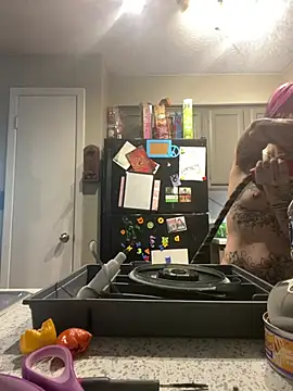 trashbrat online show from April 2026 10:38:02 PM