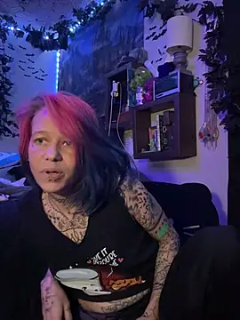 Snapshot of trashbrat chatting on June 2026 03:37:02 AM trashbrat online show from June 2026 03:37:02 AM